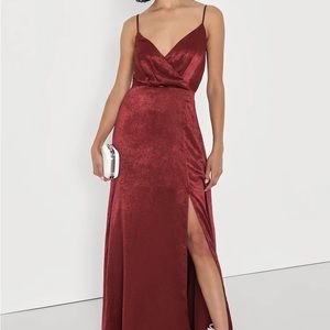 Lulus maxi dress size medium with slit trendy prom bridesmaid